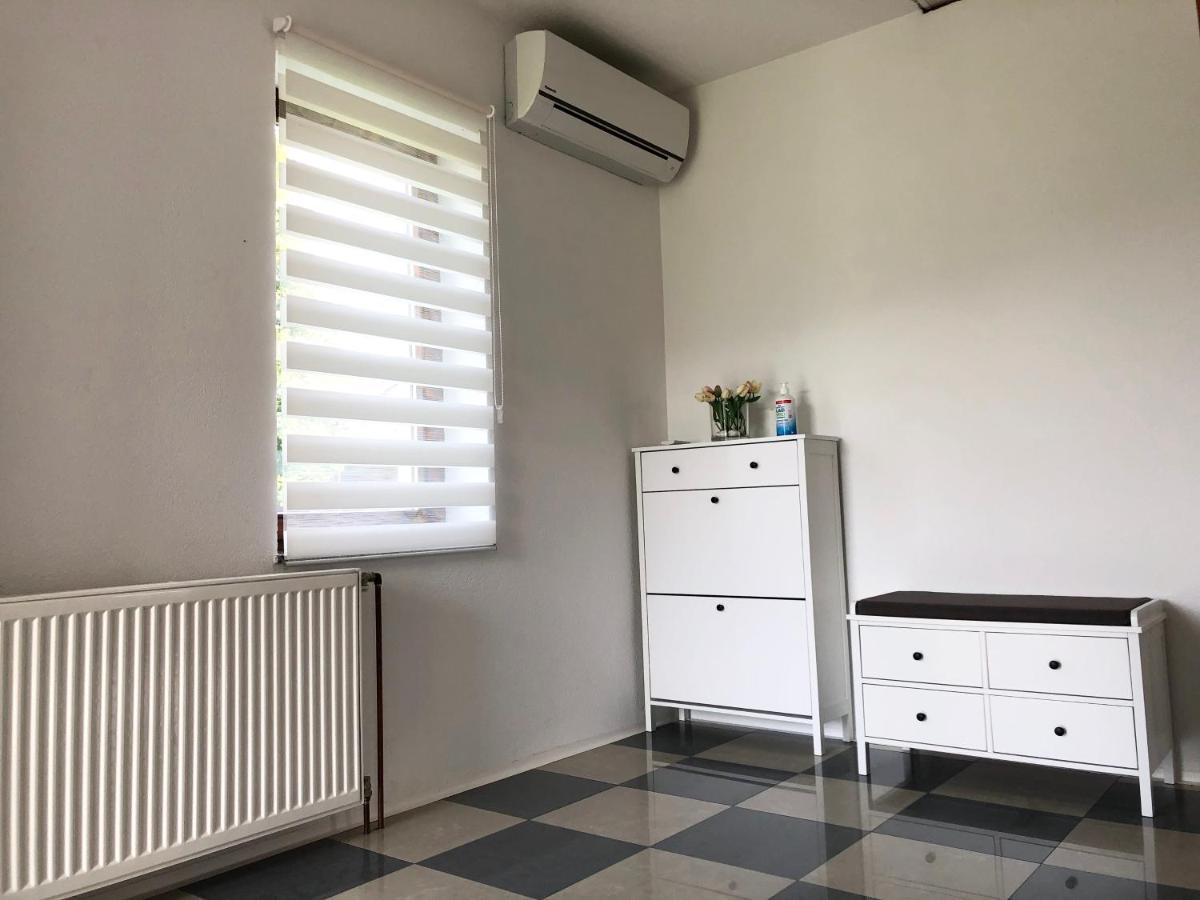 Apartment Golden Fields Смолянаць Екстер'єр фото