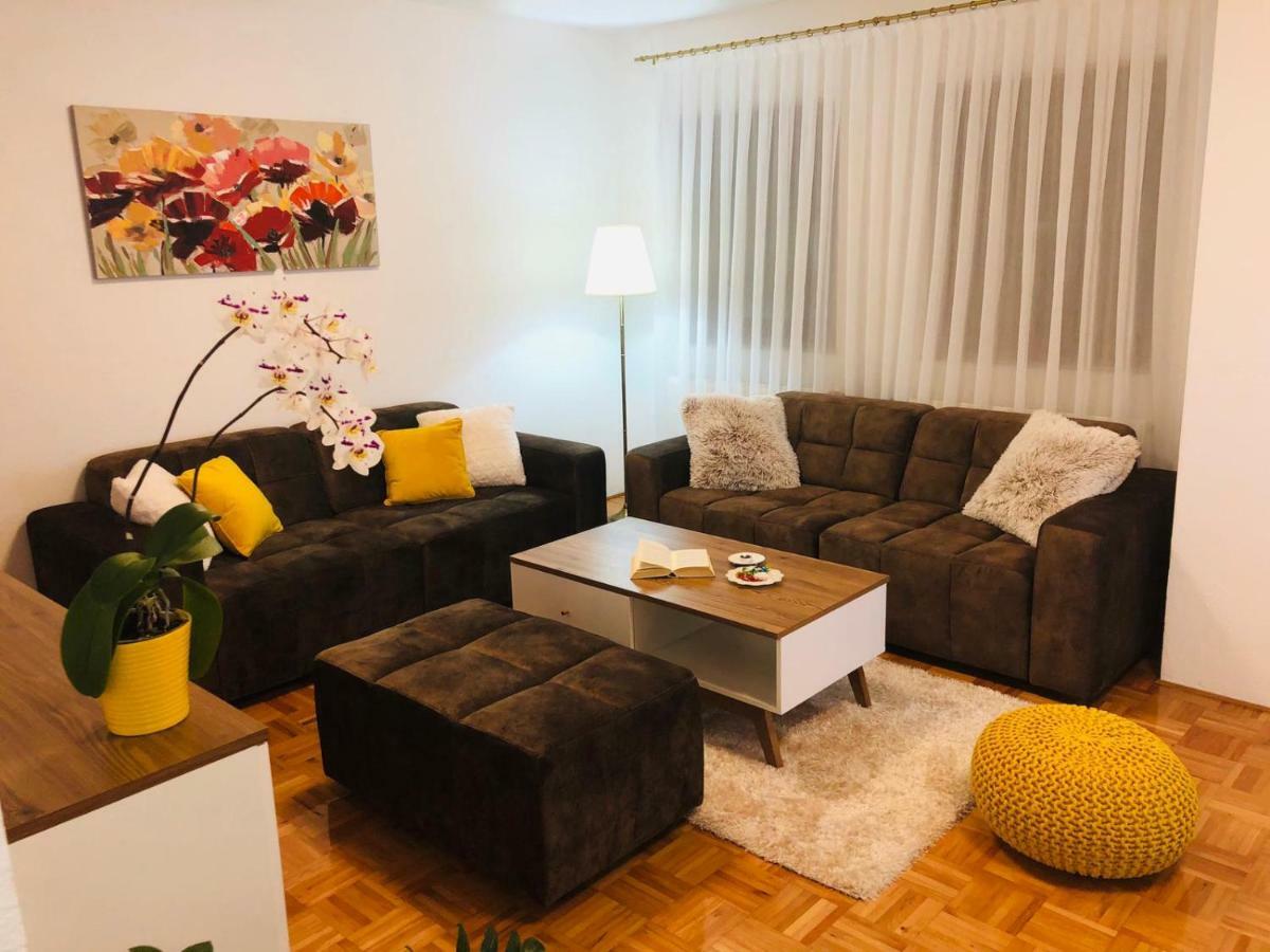 Apartment Golden Fields Смолянаць Екстер'єр фото