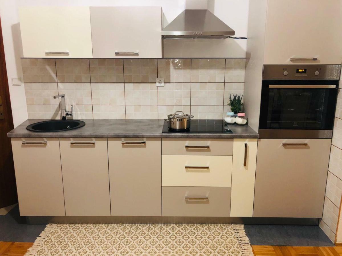 Apartment Golden Fields Смолянаць Екстер'єр фото