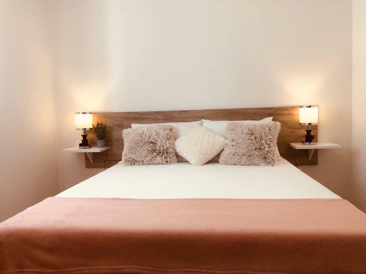 Apartment Golden Fields Смолянаць Екстер'єр фото