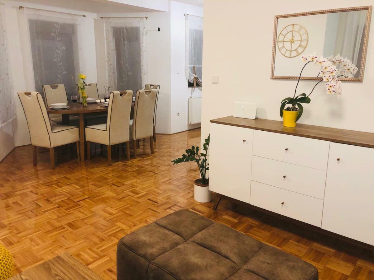 Apartment Golden Fields Смолянаць Екстер'єр фото