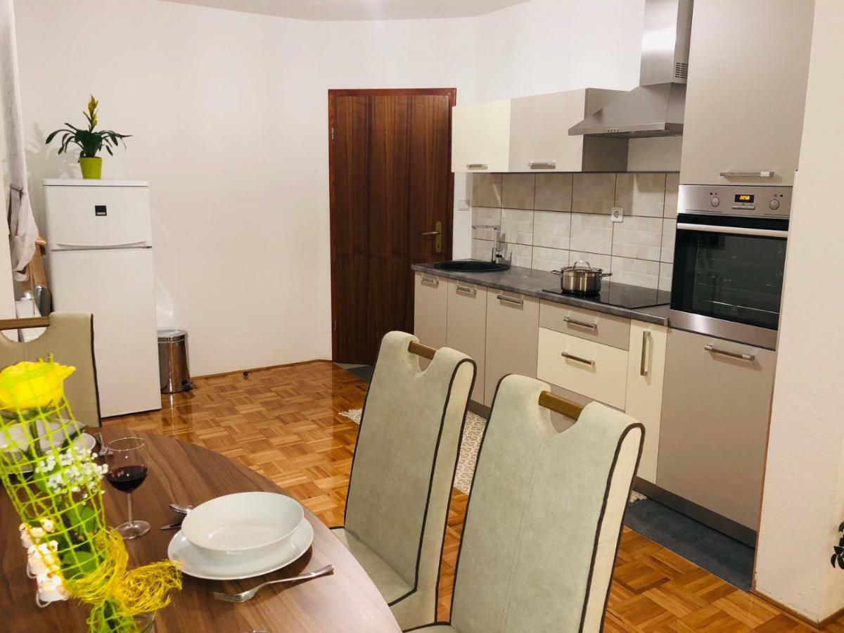 Apartment Golden Fields Смолянаць Екстер'єр фото