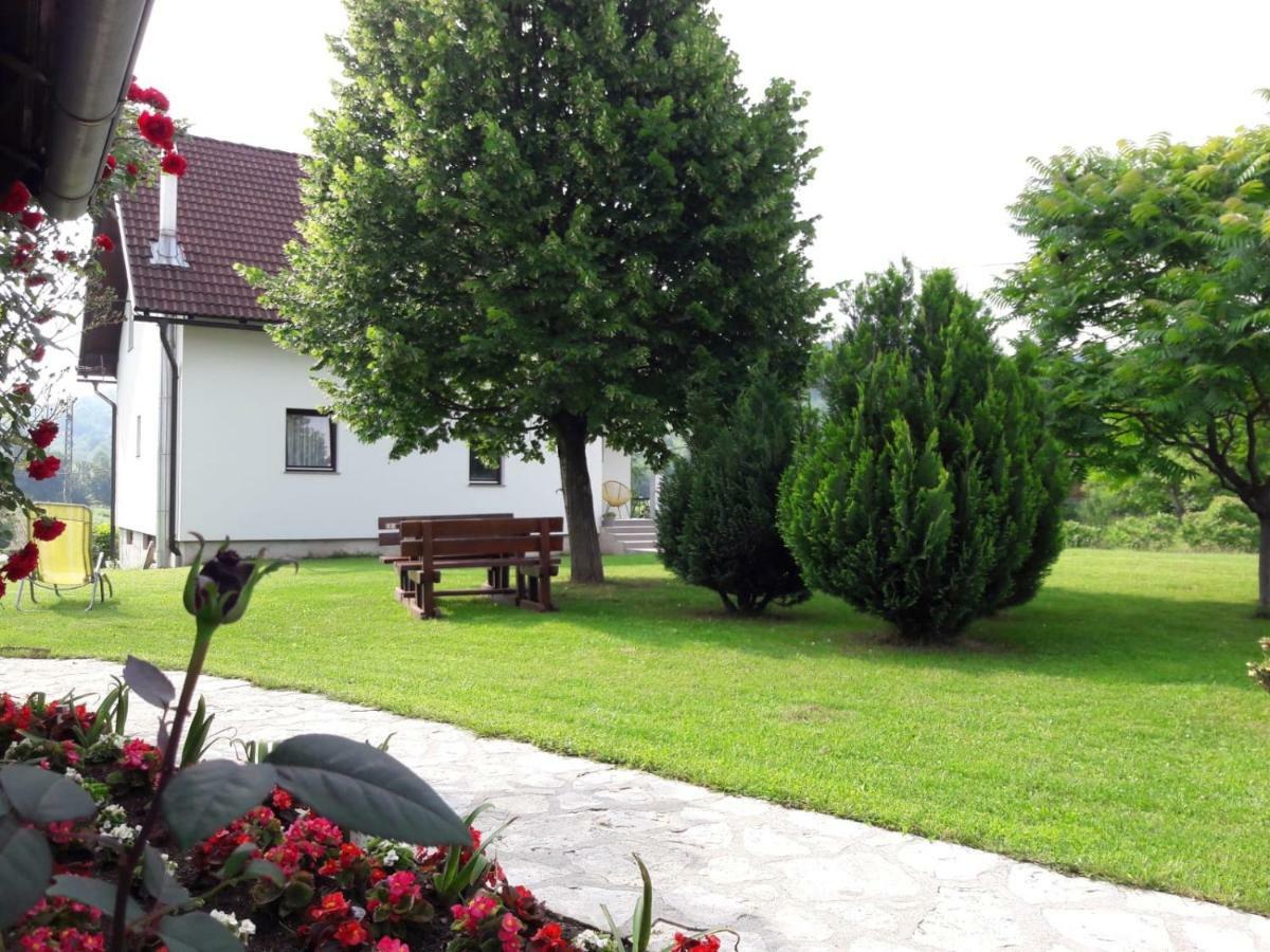 Apartment Golden Fields Смолянаць Екстер'єр фото