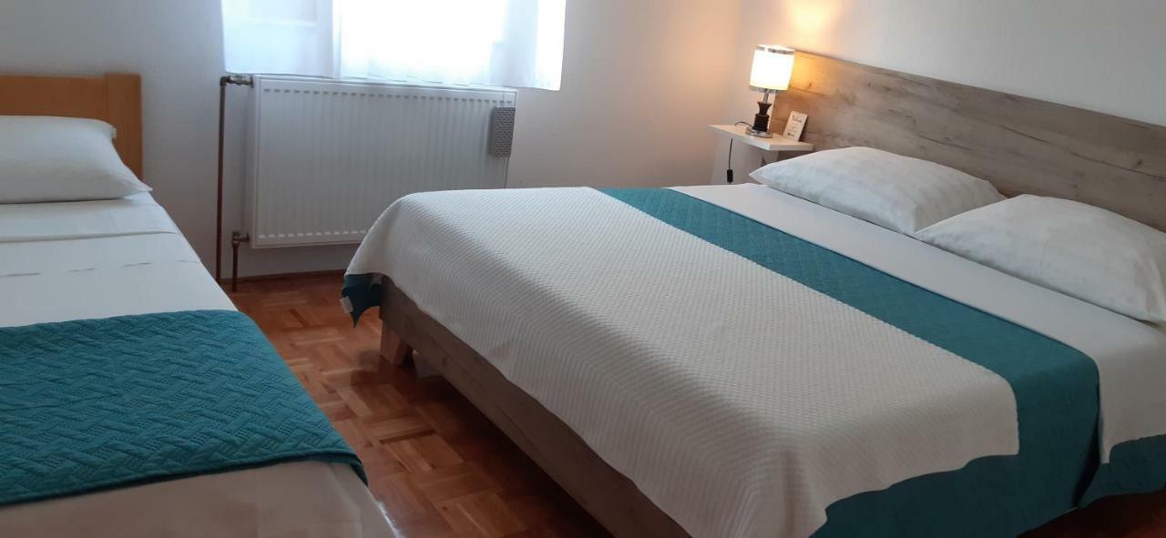 Apartment Golden Fields Смолянаць Екстер'єр фото